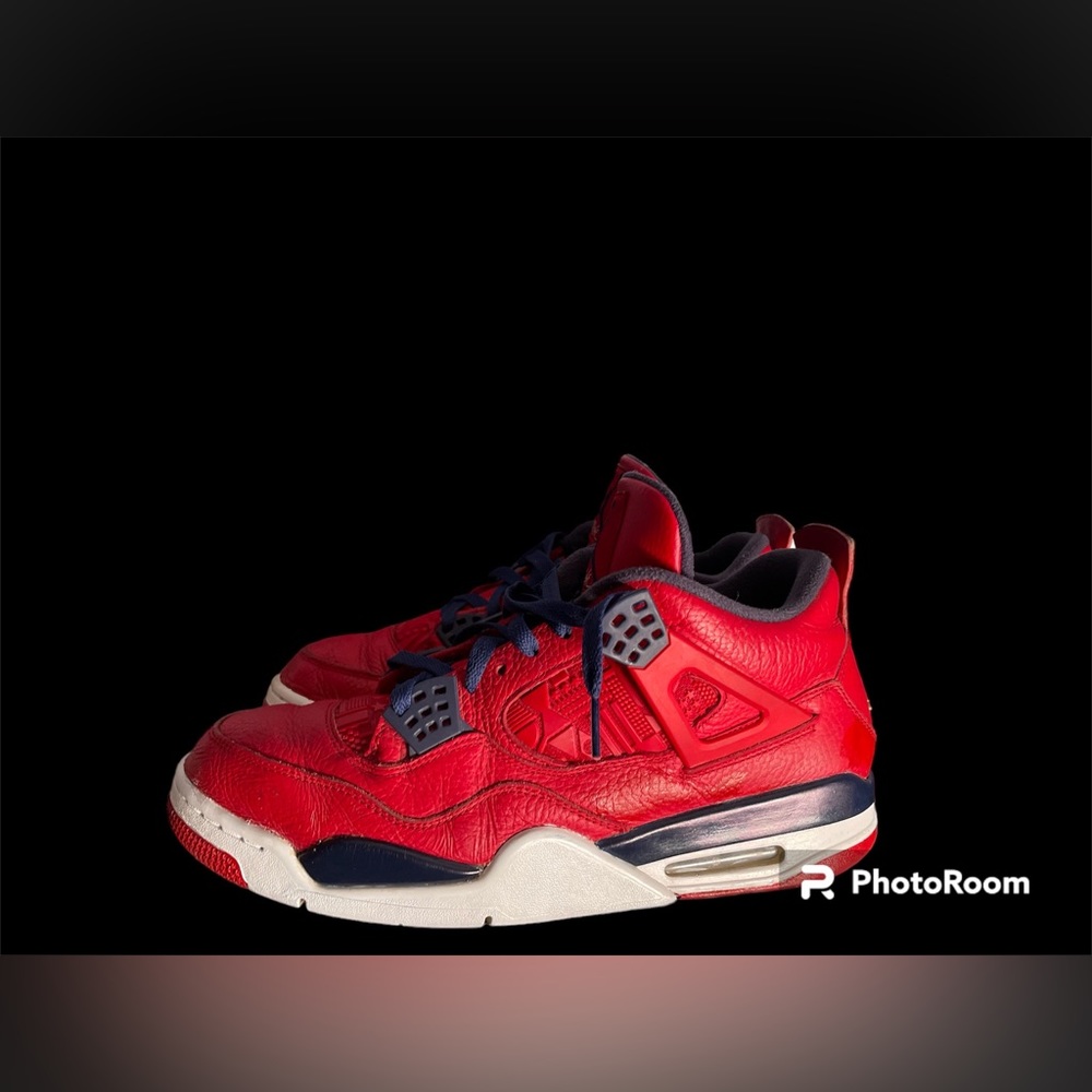 Jordan 4 fiba